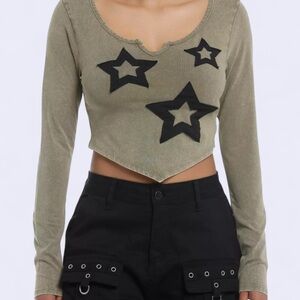 Hot Topic Social Collision Grunge Star Long Sleeve Top Green